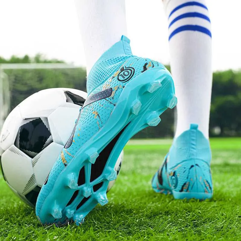 Adult and Kids' Soccer Cleats for Matches