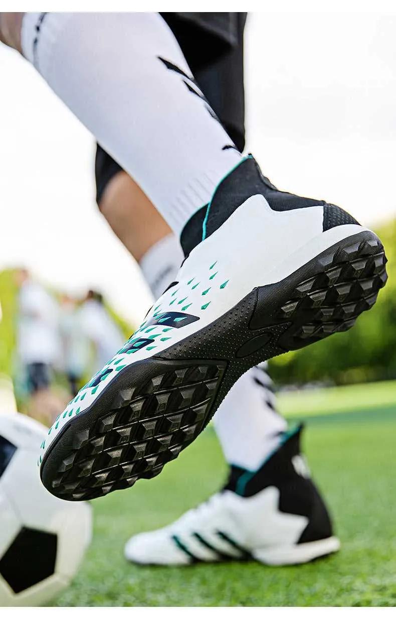 Adult High-Top Soccer Cleats for Pro Matches